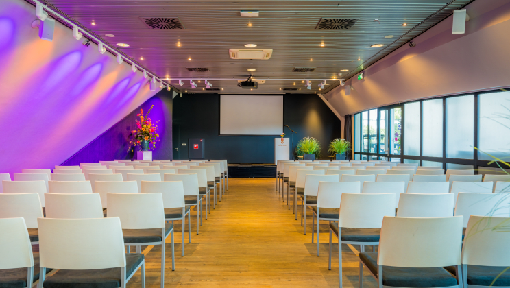 Madurozaal in theateropstelling