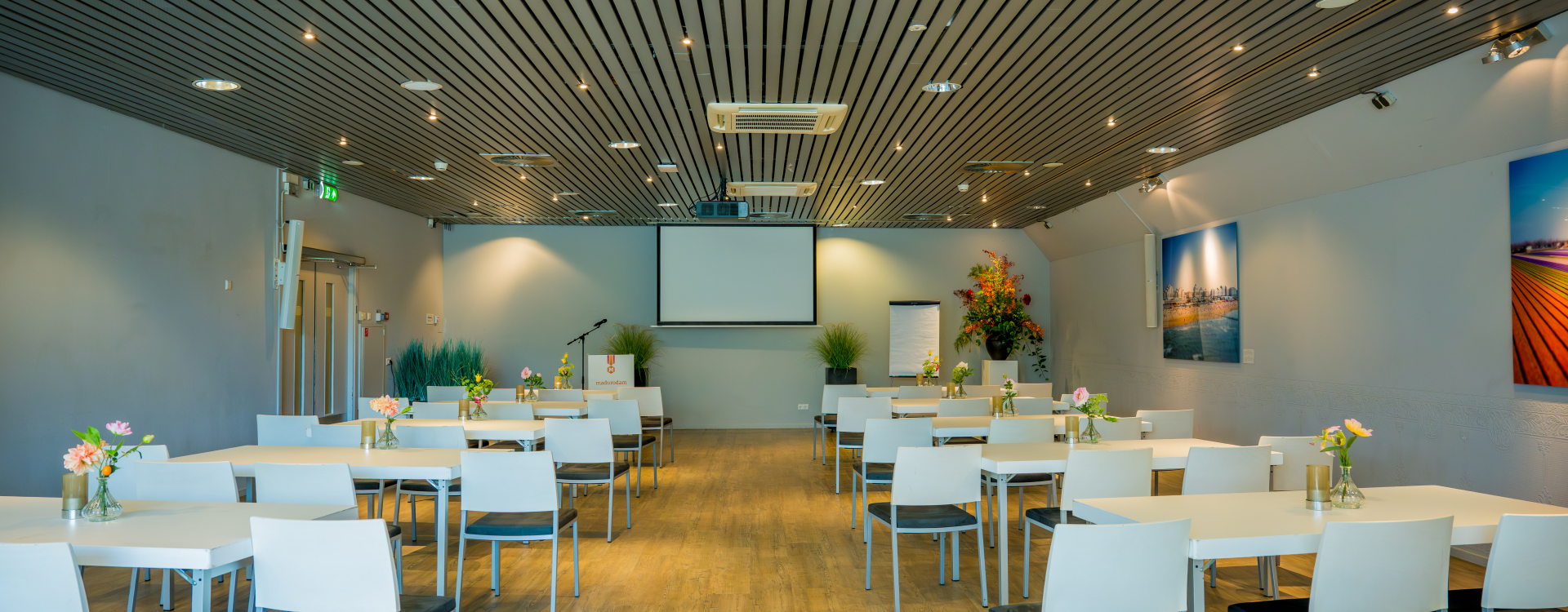 Boon-van der Starpzaal in cabaretopstelling